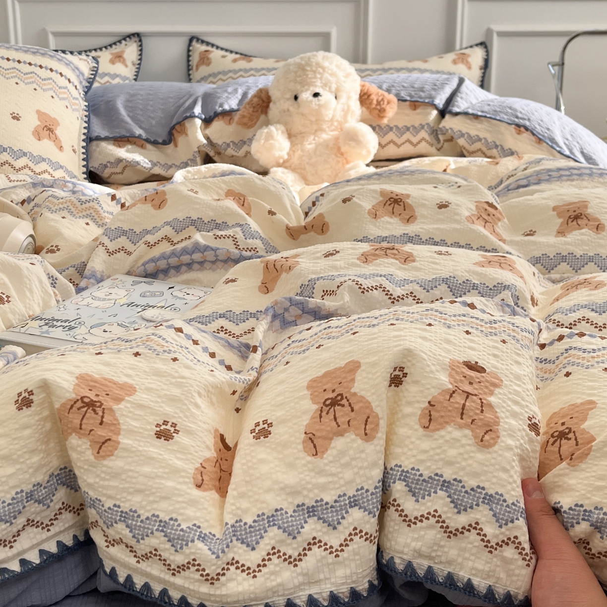 91家纺网 家纺一手货源 找家纺 慕澄家纺 2026新款小清新印花泡芙纱贝壳边四件套 奶蓝部落