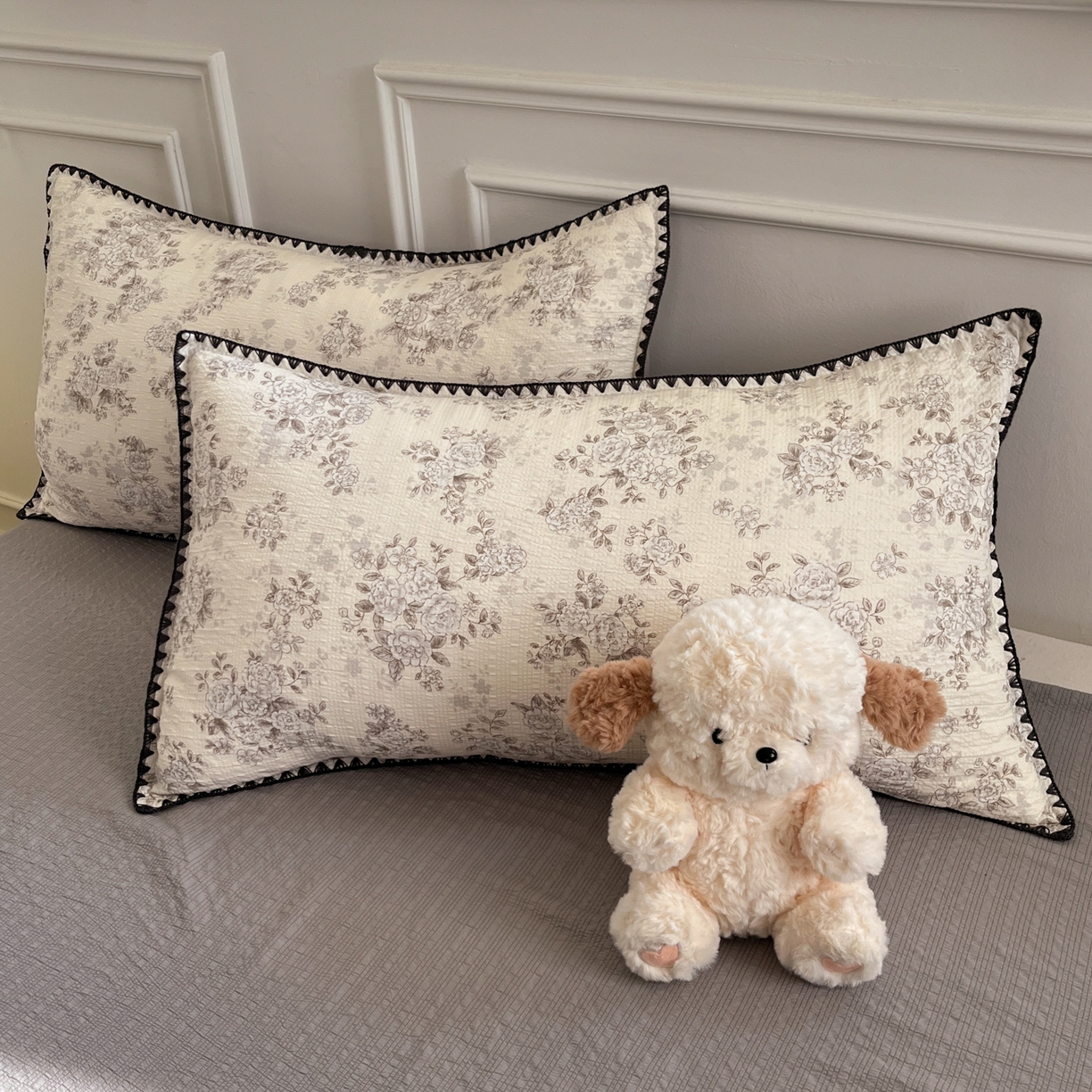 91家纺网 家纺一手货源 找家纺 慕澄家纺 2026新款小清新印花泡芙纱贝壳边四件套 奶雾蔷薇