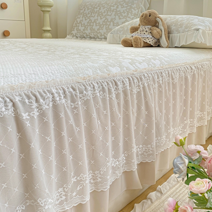 91家纺网 家纺一手货源 找家纺 伊人坊 2026新款A类550克凉感提花值过0.21冰豆豆家用凉席子三件套夏季-床裙款 花蝴蝶－咖