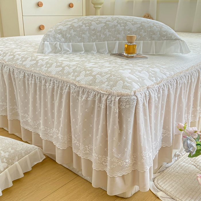 91家纺网 家纺一手货源 找家纺 伊人坊 2026新款A类550克凉感提花值过0.21冰豆豆家用凉席子三件套夏季-床裙款 花蝴蝶－咖