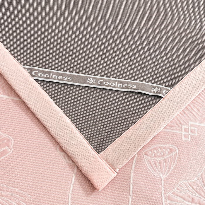 91家纺网 家纺一手货源 找家纺 绒艺席业 2026年新款立体浮雕工艺正宗凉感豆豆席凉席席子-平铺款 豆豆荷塘月色-粉色