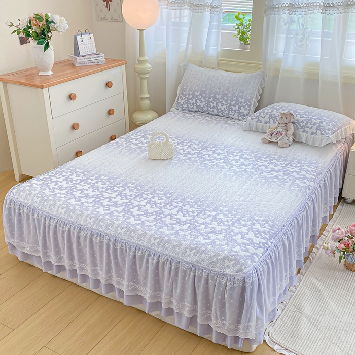 91家纺网 家纺一手货源 找家纺 伊人坊 2026新款A类550克凉感提花值过0.21冰豆豆家用凉席子三件套夏季-床裙款 花蝴蝶－蓝紫