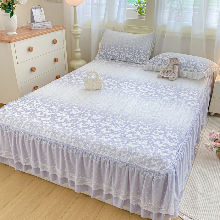 91家纺网 家纺一手货源 找家纺 伊人坊 2026新款A类550克凉感提花值过0.21冰豆豆家用凉席子三件套夏季-床裙款 花蝴蝶－蓝紫