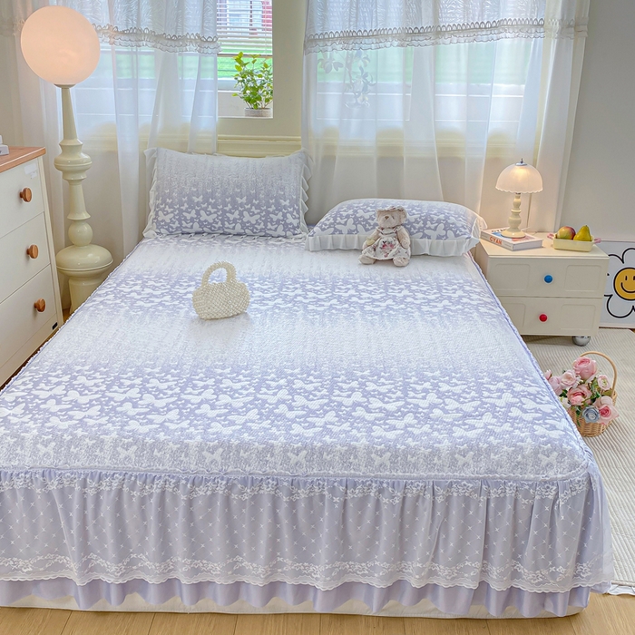 91家纺网 家纺一手货源 找家纺 伊人坊 2026新款A类550克凉感提花值过0.21冰豆豆家用凉席子三件套夏季-床裙款 花蝴蝶－蓝紫