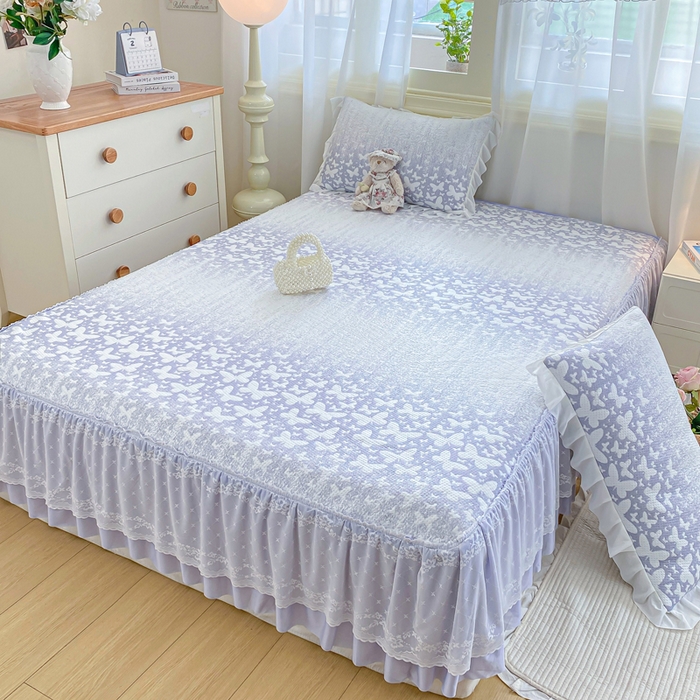 91家纺网 家纺一手货源 找家纺 伊人坊 2026新款A类550克凉感提花值过0.21冰豆豆家用凉席子三件套夏季-床裙款 花蝴蝶－蓝紫