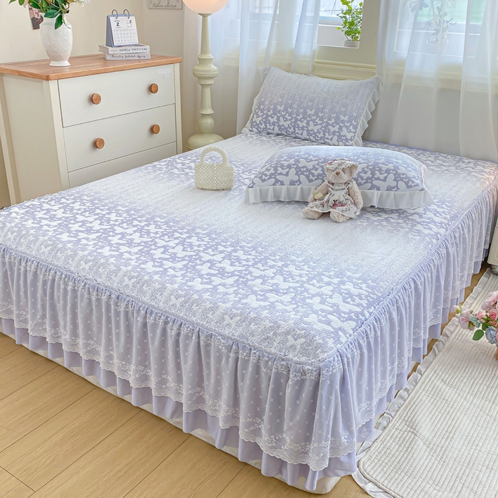 91家纺网 家纺一手货源 找家纺 伊人坊 2026新款A类550克凉感提花值过0.21冰豆豆家用凉席子三件套夏季-床裙款 花蝴蝶－蓝紫