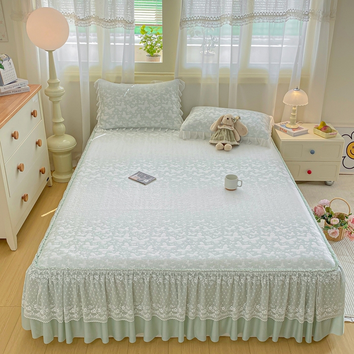 91家纺网 家纺一手货源 找家纺 伊人坊 2026新款A类550克凉感提花值过0.21冰豆豆家用凉席子三件套夏季-床裙款 花蝴蝶-绿