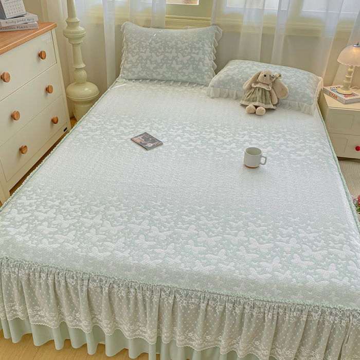 91家纺网 家纺一手货源 找家纺 伊人坊 2026新款A类550克凉感提花值过0.21冰豆豆家用凉席子三件套夏季-床裙款 花蝴蝶-绿