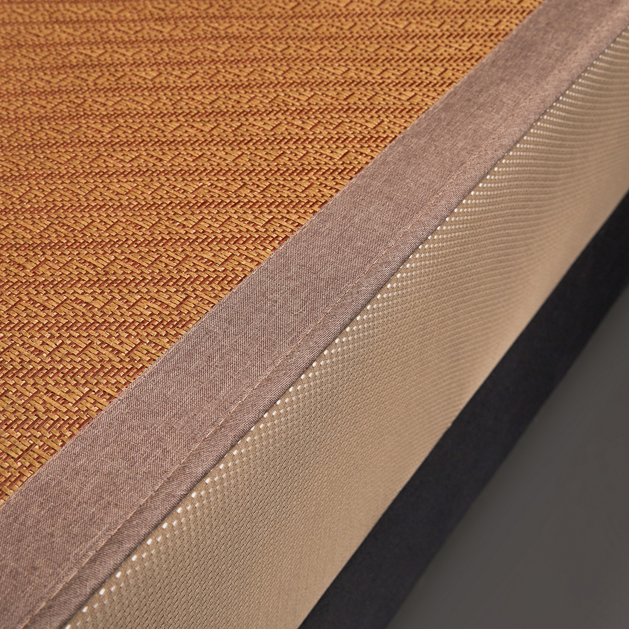 91家纺网 家纺一手货源 找家纺 绒艺席业 2026新款加密古香玉床笠款藤席凉席席子 藤悦