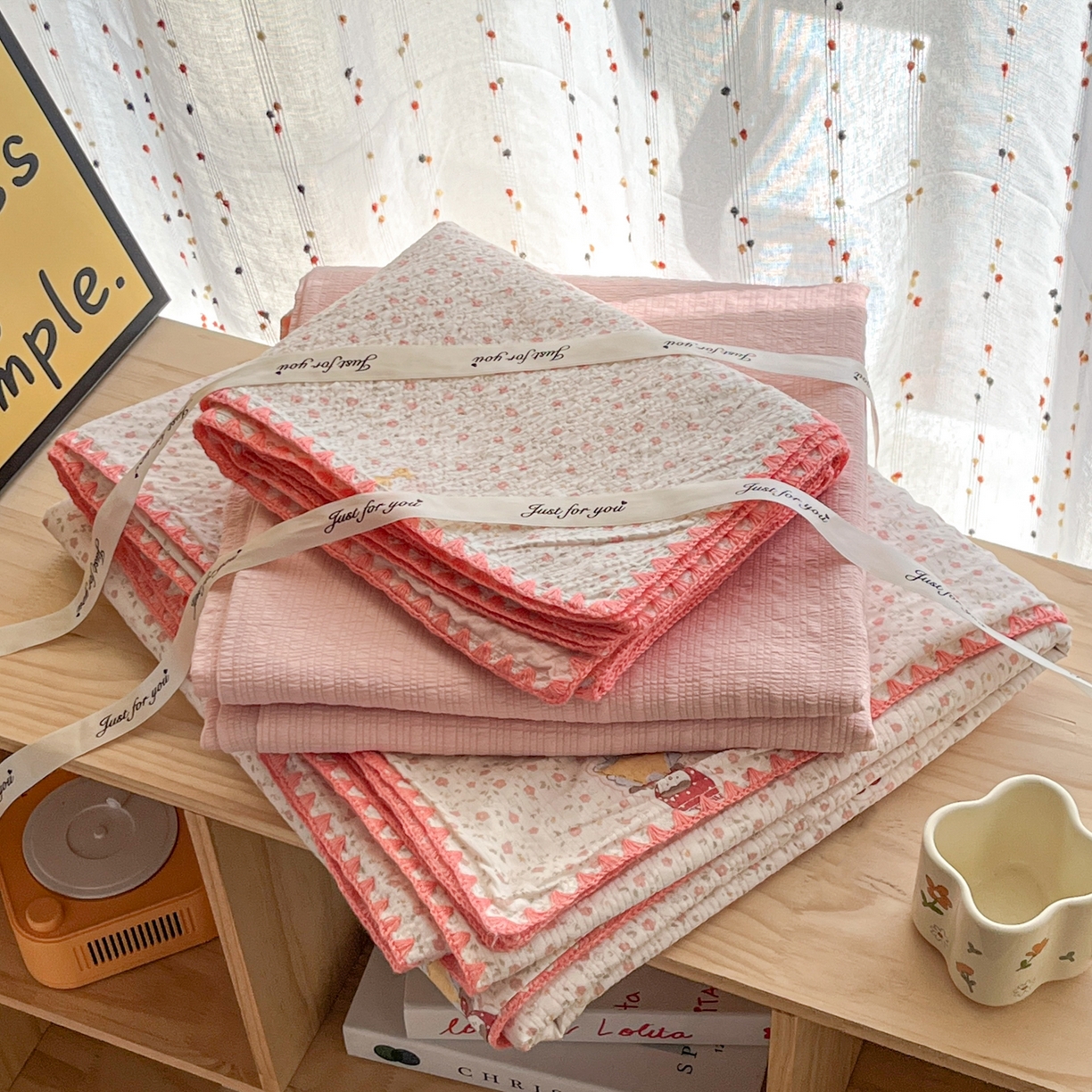 91家纺网 家纺一手货源 找家纺 慕澄家纺 2026新款小清新印花泡芙纱贝壳边四件套 少女花田