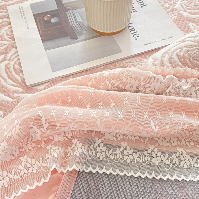 91家纺网 家纺一手货源 找家纺 伊人坊 2026新款A类550克凉感提花值过0.21冰豆豆家用凉席子三件套夏季-床裙款 玫瑰－粉