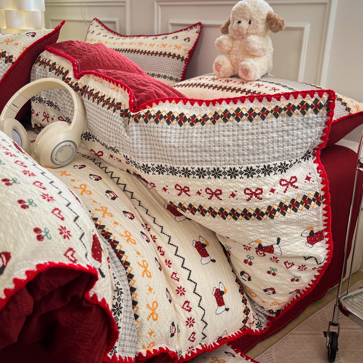 91家纺网 家纺一手货源 找家纺 慕澄家纺 2026新款小清新印花泡芙纱贝壳边四件套 童话镇