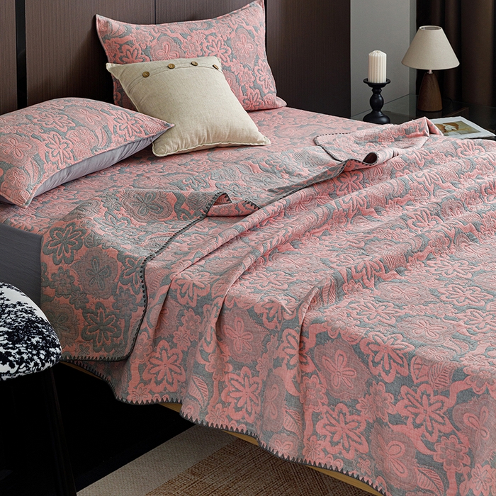 91家纺网 家纺一手货源 找家纺 悦然毛巾被 2026新款全棉三层纱A类多功能毛巾被休闲毯夏被床盖床单 花间小憩