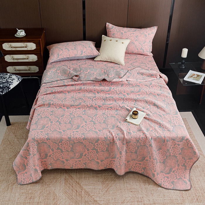 91家纺网 家纺一手货源 找家纺 悦然毛巾被 2026新款全棉三层纱A类多功能毛巾被休闲毯夏被床盖床单 花间小憩