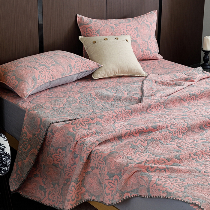 91家纺网 家纺一手货源 找家纺 悦然毛巾被 2026新款全棉三层纱A类多功能毛巾被休闲毯夏被床盖床单 花间小憩