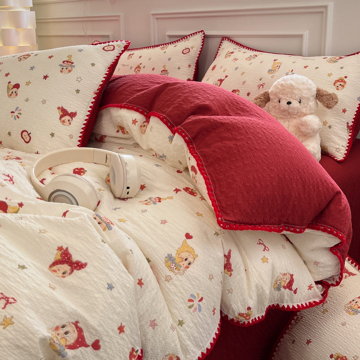 91家纺网 家纺一手货源 找家纺 慕澄家纺 2026新款小清新印花泡芙纱贝壳边四件套 星落小红帽