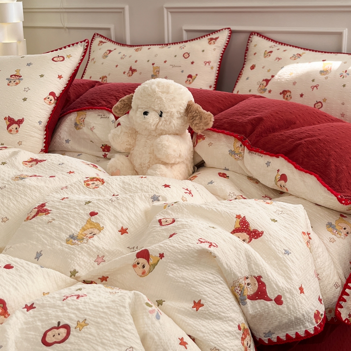 91家纺网 家纺一手货源 找家纺 慕澄家纺 2026新款小清新印花泡芙纱贝壳边四件套 星落小红帽