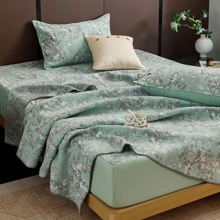 91家纺网 家纺一手货源 找家纺 悦然毛巾被 2026新款全棉三层纱A类多功能毛巾被休闲毯夏被床盖床单 浅夏微风