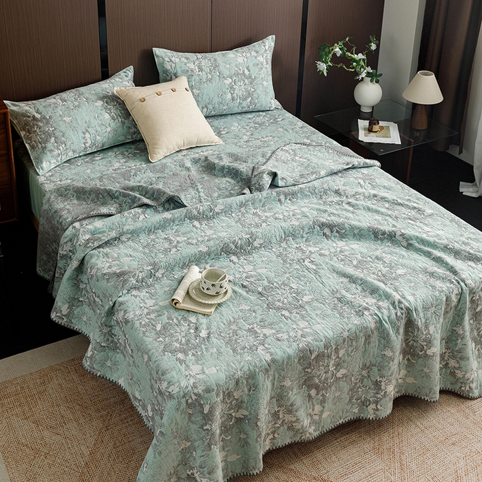 91家纺网 家纺一手货源 找家纺 悦然毛巾被 2026新款全棉三层纱A类多功能毛巾被休闲毯夏被床盖床单 浅夏微风