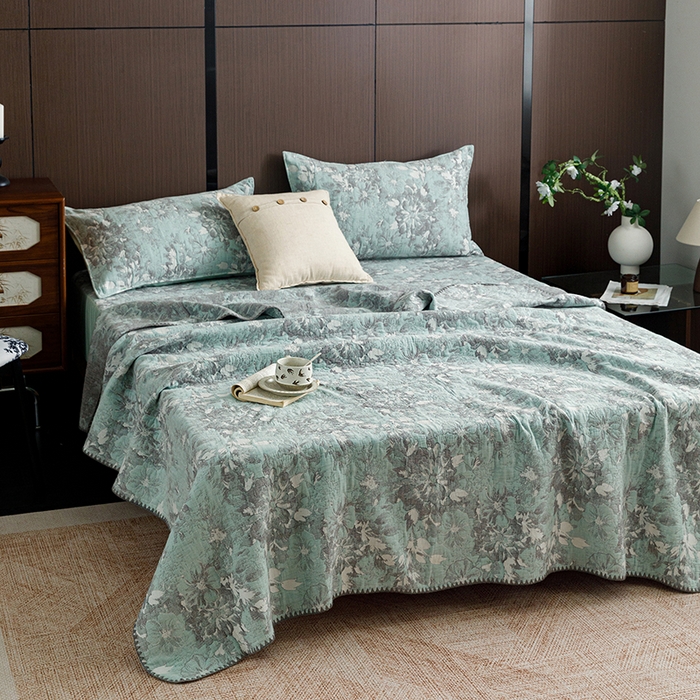 91家纺网 家纺一手货源 找家纺 悦然毛巾被 2026新款全棉三层纱A类多功能毛巾被休闲毯夏被床盖床单 浅夏微风