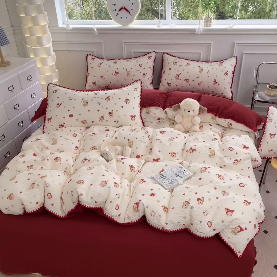 91家纺网 家纺一手货源 找家纺 慕澄家纺 2026新款小清新印花泡芙纱贝壳边四件套 星落小红帽