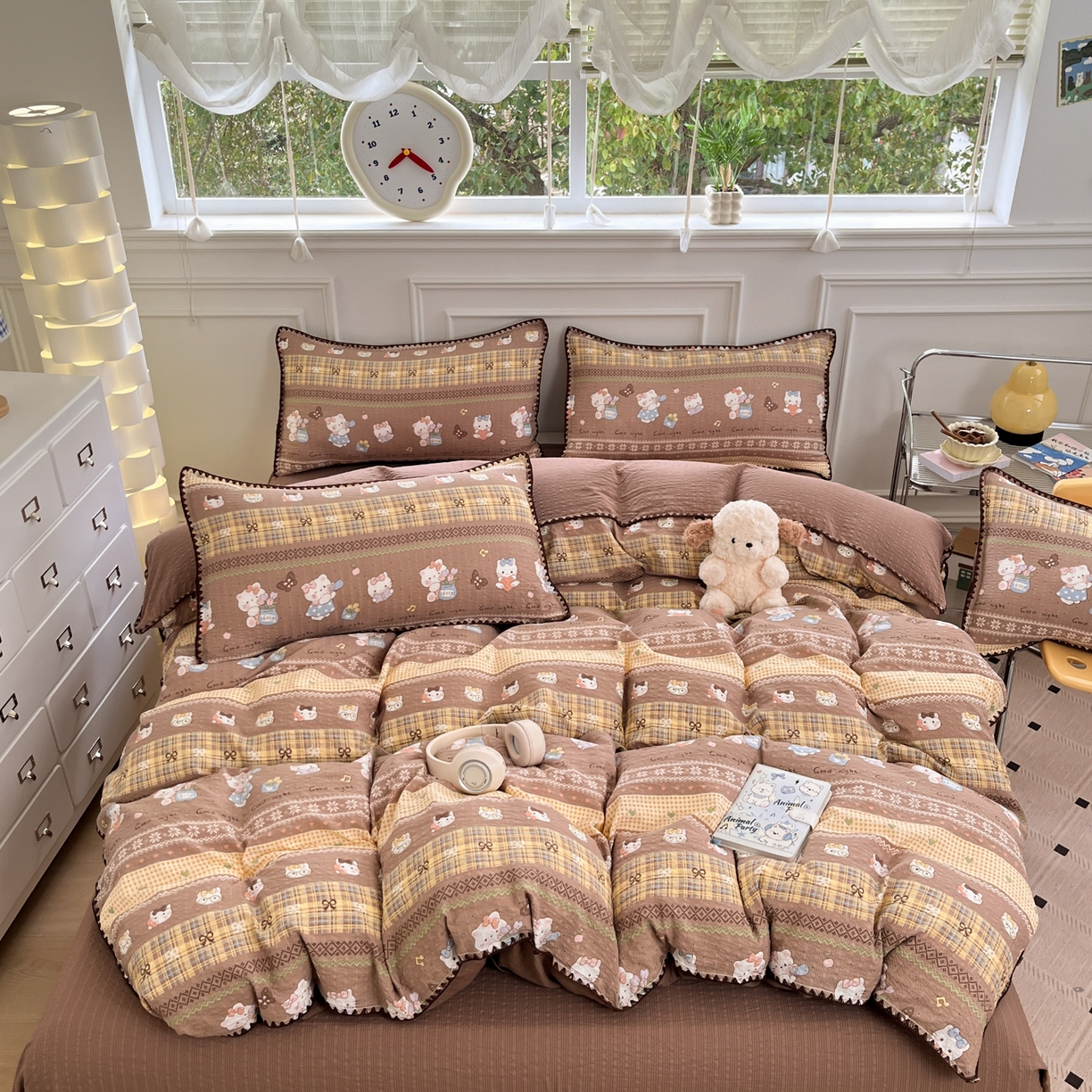 91家纺网 家纺一手货源 找家纺 慕澄家纺 2026新款小清新印花泡芙纱贝壳边四件套 椰棕猫软糖
