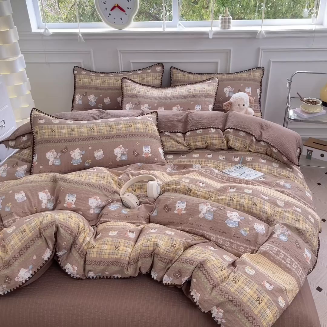 91家纺网 家纺一手货源 找家纺 慕澄家纺 2026新款小清新印花泡芙纱贝壳边四件套 椰棕猫软糖