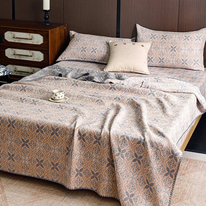 91家纺网 家纺一手货源 找家纺 悦然毛巾被 2026新款全棉三层纱A类多功能毛巾被休闲毯夏被床盖床单 轻氧生活