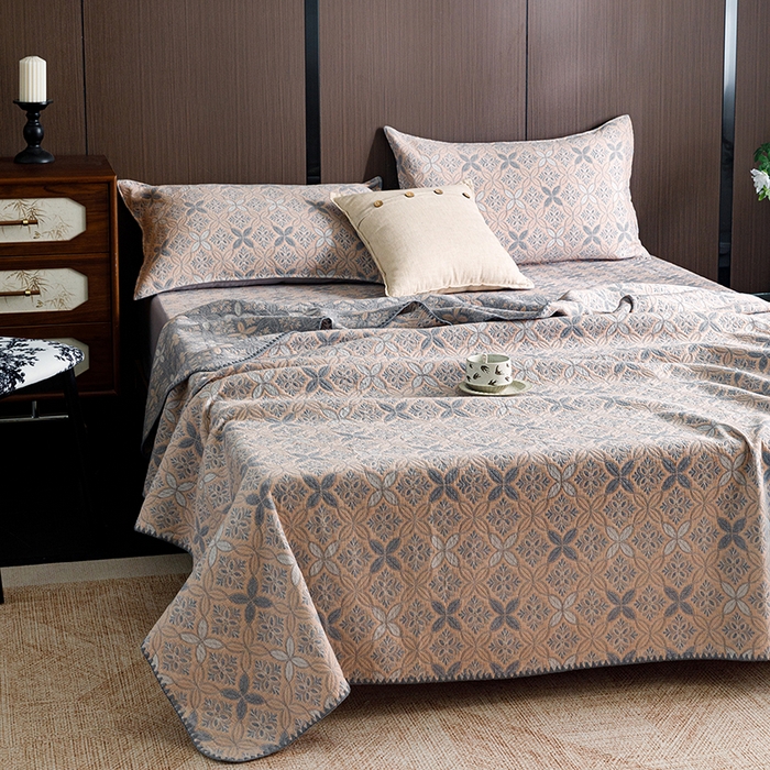 91家纺网 家纺一手货源 找家纺 悦然毛巾被 2026新款全棉三层纱A类多功能毛巾被休闲毯夏被床盖床单 轻氧生活