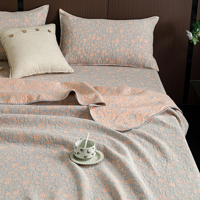 91家纺网 家纺一手货源 找家纺 悦然毛巾被 2026新款全棉三层纱A类多功能毛巾被休闲毯夏被床盖床单 森系呼吸