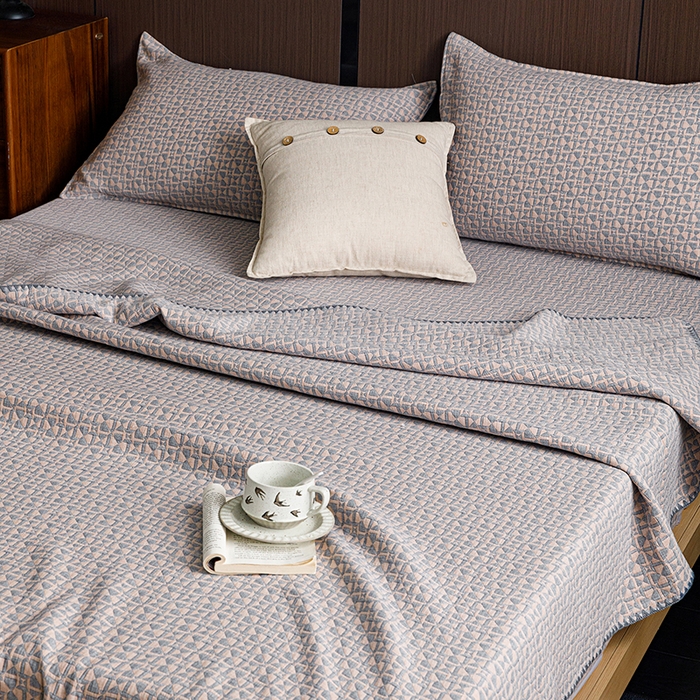 91家纺网 家纺一手货源 找家纺 悦然毛巾被 2026新款全棉三层纱A类多功能毛巾被休闲毯夏被床盖床单 星落棉柔