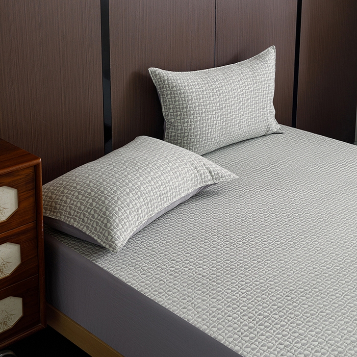 91家纺网 家纺一手货源 找家纺 悦然毛巾被 2026新款全棉三层纱A类多功能毛巾被休闲毯夏被床盖床单 云絮柔织