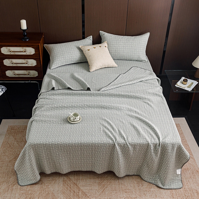 91家纺网 家纺一手货源 找家纺 悦然毛巾被 2026新款全棉三层纱A类多功能毛巾被休闲毯夏被床盖床单 云絮柔织