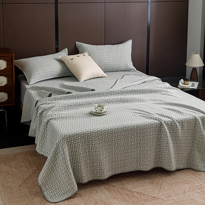 91家纺网 家纺一手货源 找家纺 悦然毛巾被 2026新款全棉三层纱A类多功能毛巾被休闲毯夏被床盖床单 云絮柔织