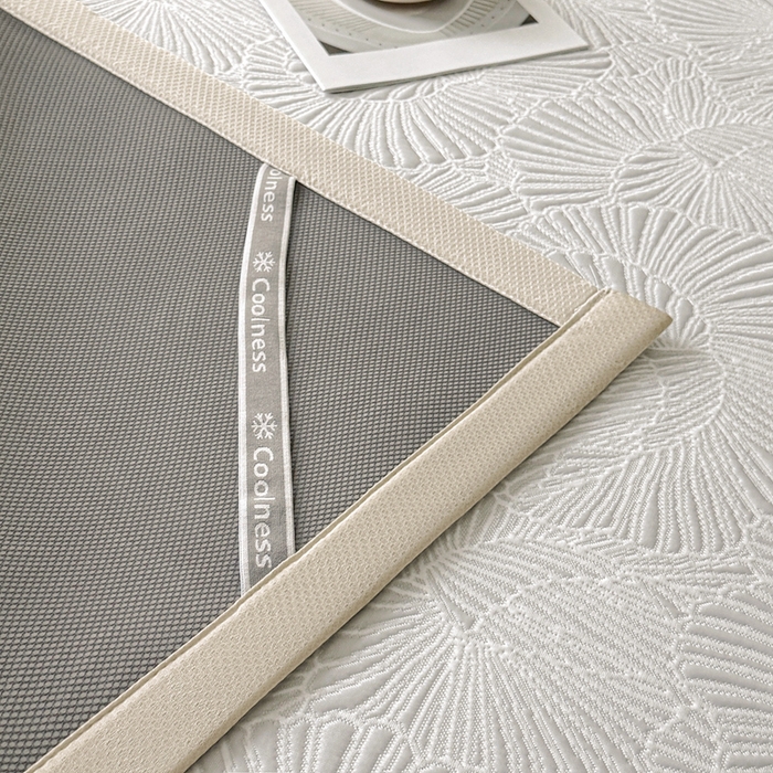 91家纺网 家纺一手货源 找家纺 绒艺席业 2026年新款立体浮雕工艺正宗凉感豆豆席凉席席子-平铺款 豆豆银杏叶-浅灰色