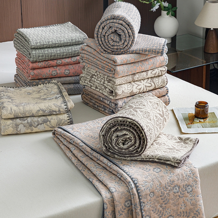 91家纺网 家纺一手货源 找家纺 悦然毛巾被 2026新款全棉三层纱A类多功能毛巾被休闲毯夏被床盖床单 组合