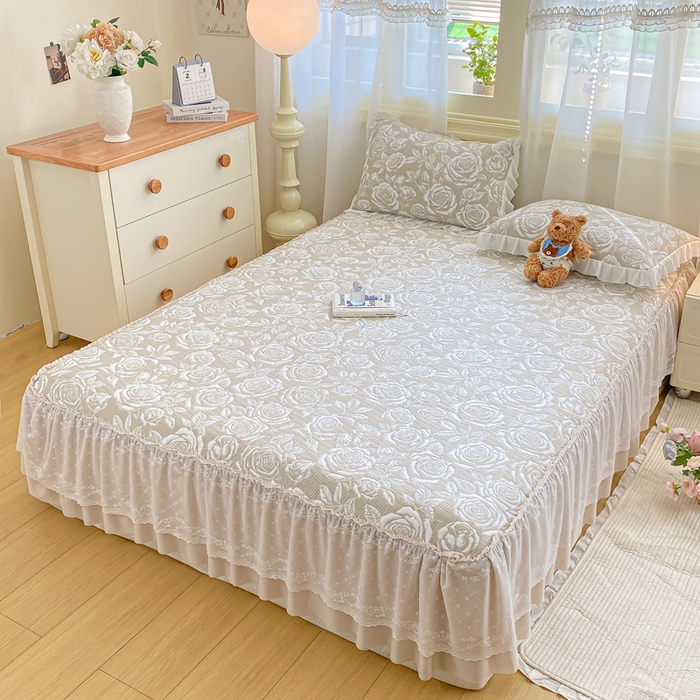 91家纺网 家纺一手货源 找家纺 伊人坊 2026新款A类550克凉感提花值过0.21冰豆豆家用凉席子三件套夏季-床裙款 玫瑰－咖