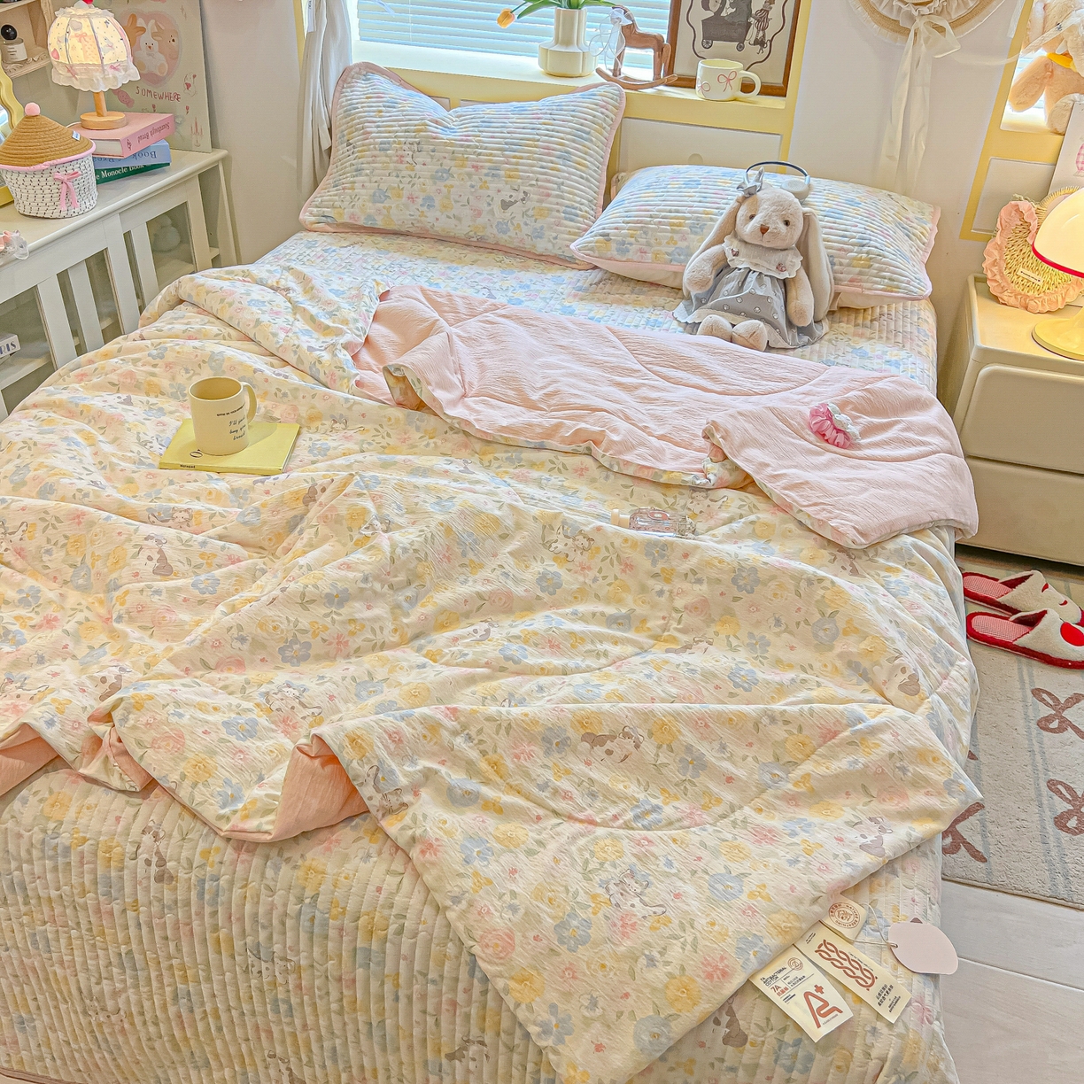 91家纺网 家纺一手货源 找家纺 乐逸家纺  2026新款A类云感双层纱夏被床盖四件套 粉调