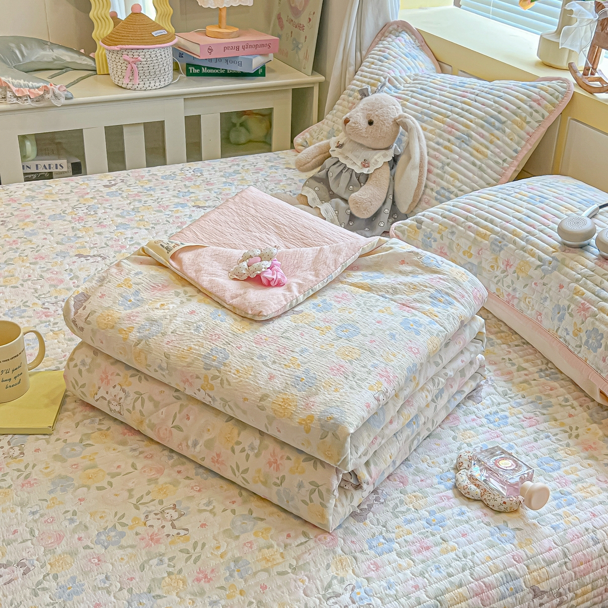 91家纺网 家纺一手货源 找家纺 乐逸家纺  2026新款A类云感双层纱夏被床盖四件套 粉调