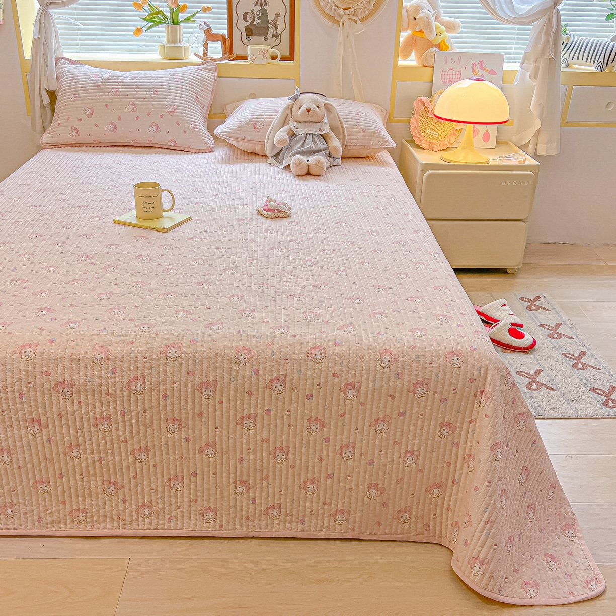 91家纺网 家纺一手货源 找家纺 乐逸家纺  2026新款A类云感双层纱夏被床盖四件套 粉粉兔