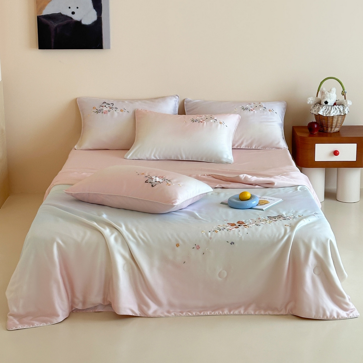 91家纺网 家纺一手货源 找家纺 （总）爱缦 2026新款60s兰精天丝数码印花绣花夏被空调被夏凉被四件套