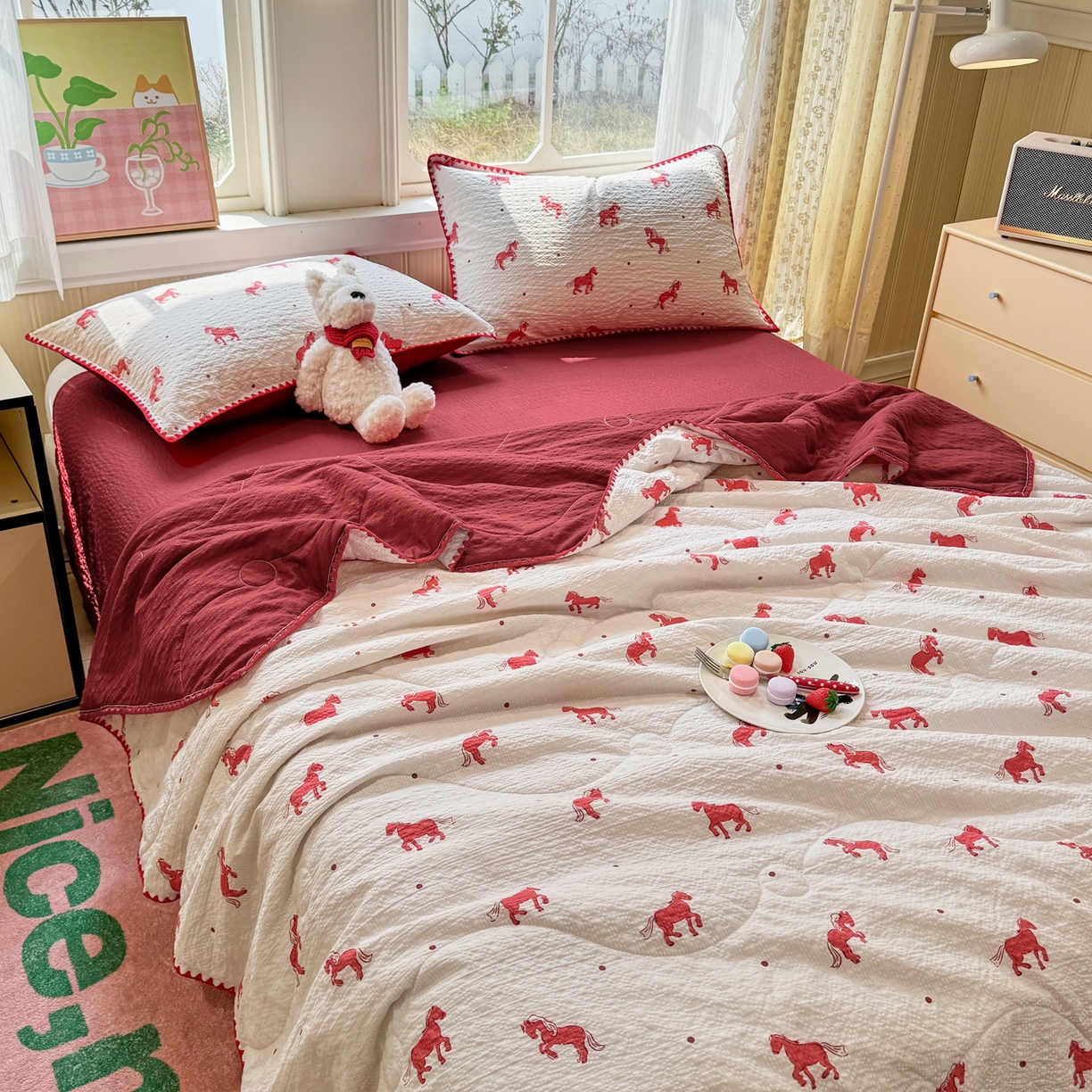 91家纺网 家纺一手货源 找家纺 慕澄家纺 2026新款泡芙棉贝壳边印花夏被四件套 夏被-红马星野