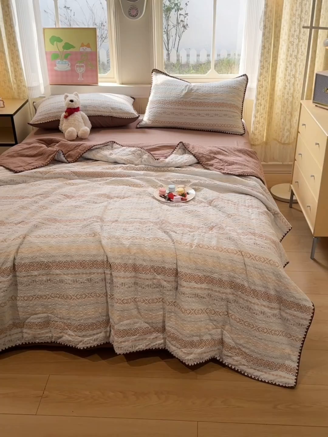 91家纺网 家纺一手货源 找家纺 慕澄家纺 2026新款泡芙棉贝壳边印花夏被四件套 夏被-焦糖海盐