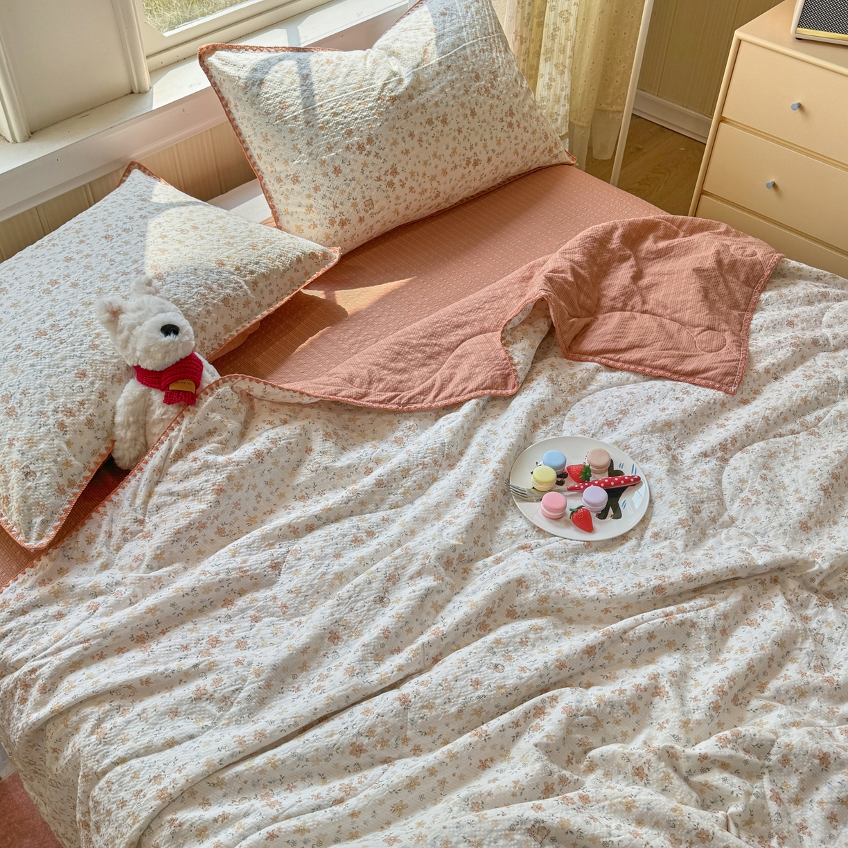 91家纺网 家纺一手货源 找家纺 慕澄家纺 2026新款泡芙棉贝壳边印花夏被四件套 夏被-奶橘小甜梦