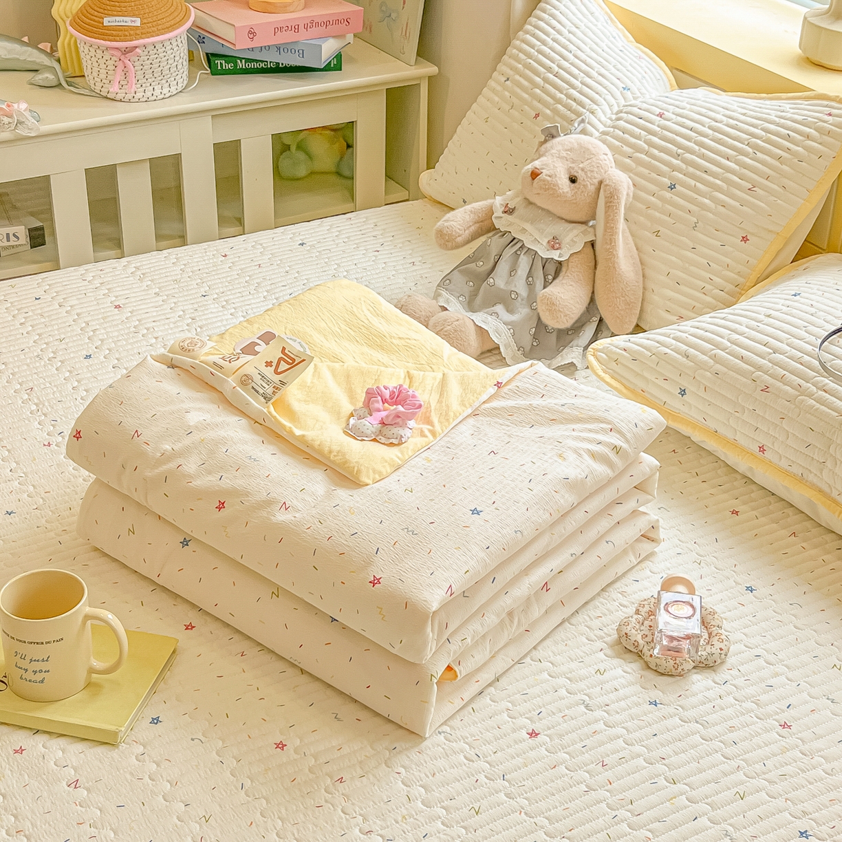 91家纺网 家纺一手货源 找家纺 乐逸家纺  2026新款A类云感双层纱夏被床盖四件套 织梦