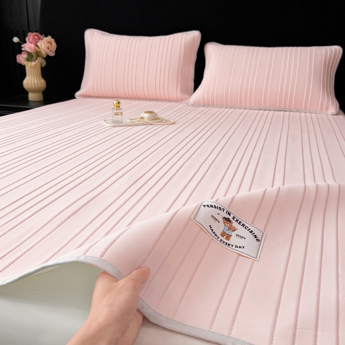 91家纺网 家纺一手货源 找家纺 （总）麋兔 2026新款纯色朵朵小熊冰蚕丝软席