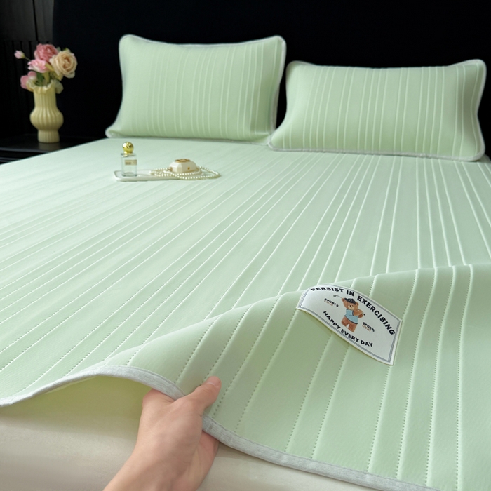 91家纺网 家纺一手货源 找家纺 （总）麋兔 2026新款纯色朵朵小熊冰蚕丝软席