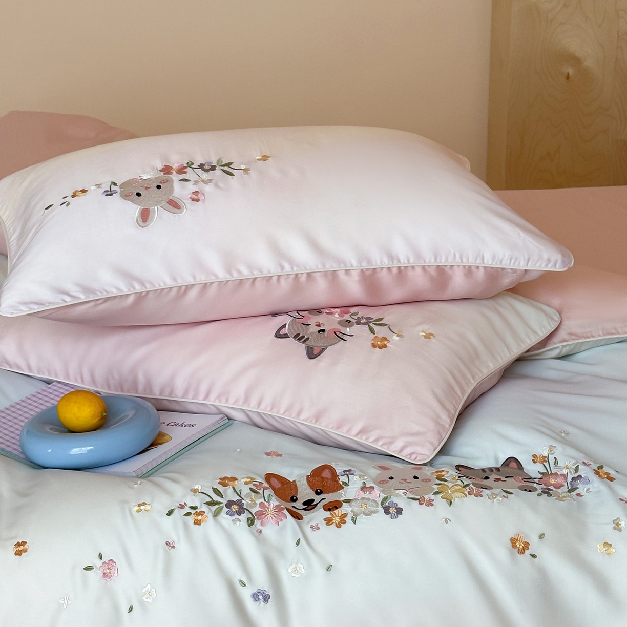 91家纺网 家纺一手货源 找家纺 （总）爱缦 2026新款60s兰精天丝数码印花绣花四件套