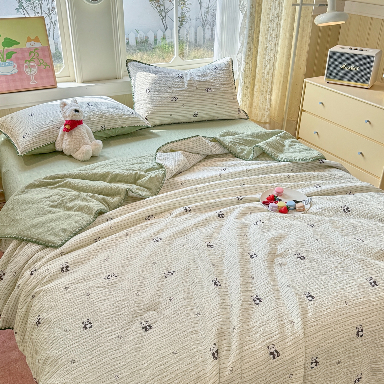 91家纺网 家纺一手货源 找家纺 慕澄家纺 2026新款泡芙棉贝壳边印花夏被四件套 夏被-青条熊猫梦