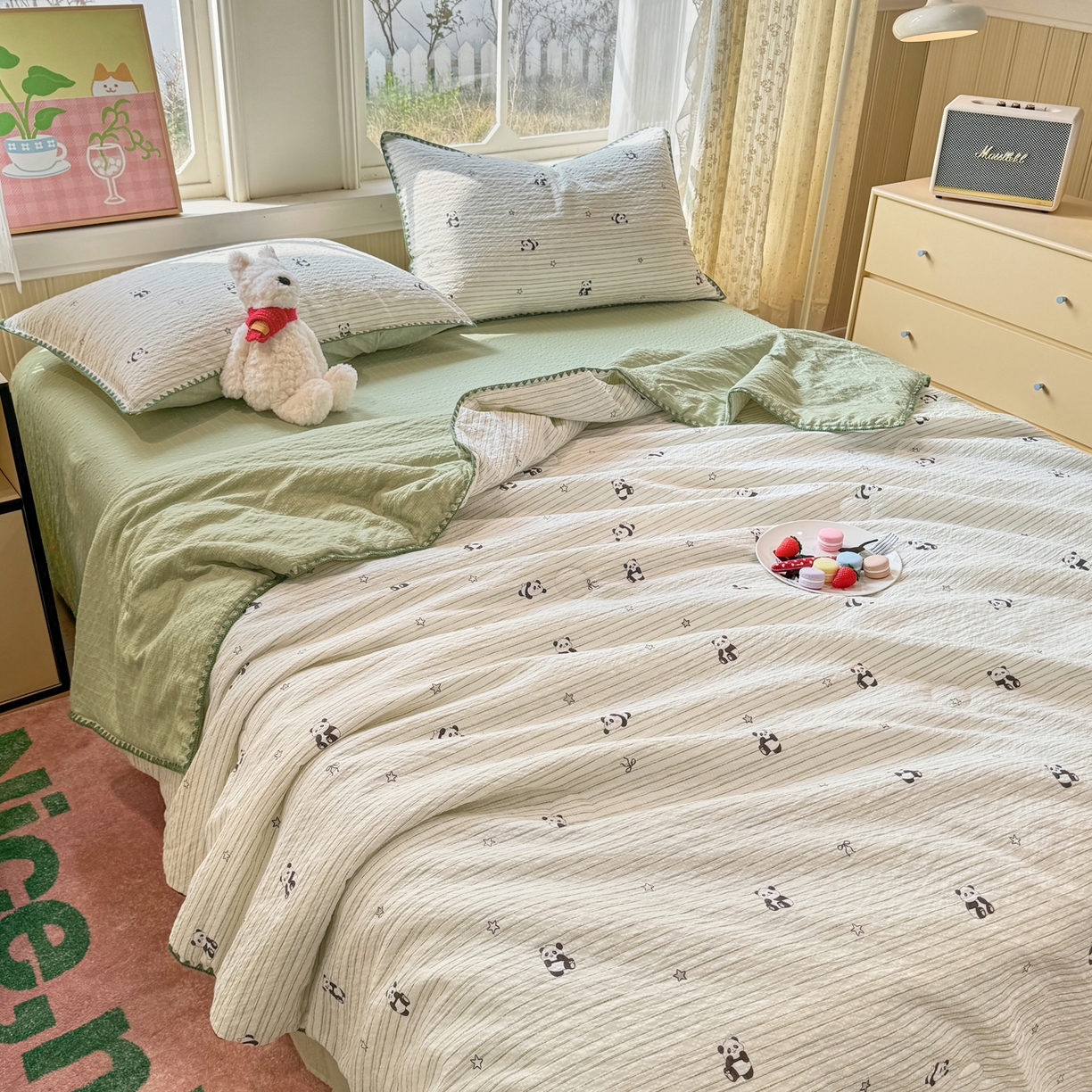 91家纺网 家纺一手货源 找家纺 慕澄家纺 2026新款泡芙棉贝壳边印花夏被四件套 夏被-青条熊猫梦